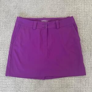 Nike Golf Skirt with undershorts Size 10 women Fusia